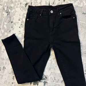 Black Skinny Jeans
